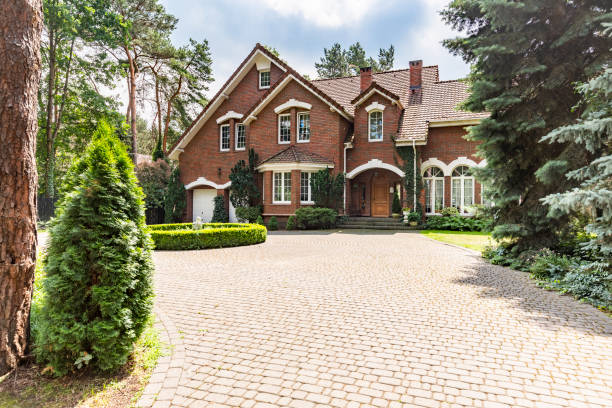 Reasons to Select Us for Your Driveway Paving Requirements in Largo, FL